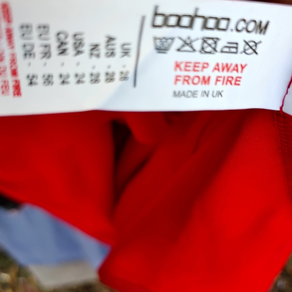 NWT Boohoo Red Formal Cold Shoulder Dress Size 28 - Picture 10 of 15